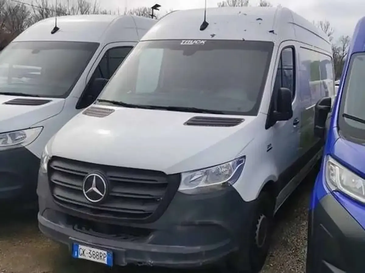 Usata Mercedes E-Sprinter 85 kW (116 CV) 2022 Bianco Furgone