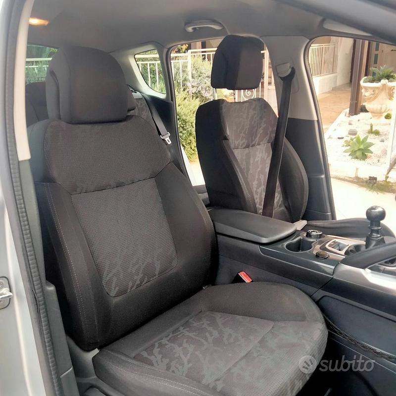 Usata Peugeot 3008 Allure 112 CV (82 kW) 2009 Grigio Station wagon