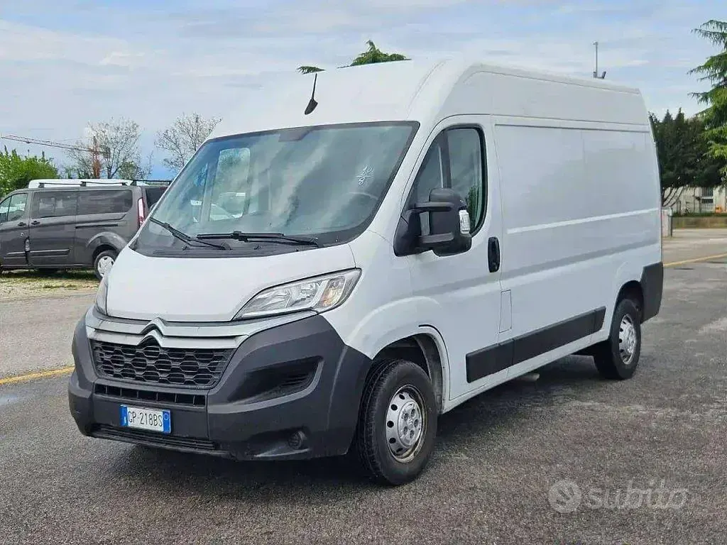 Usata Citroën Jumper 140 CV (102 kW) 2023 Bianco Monovolume