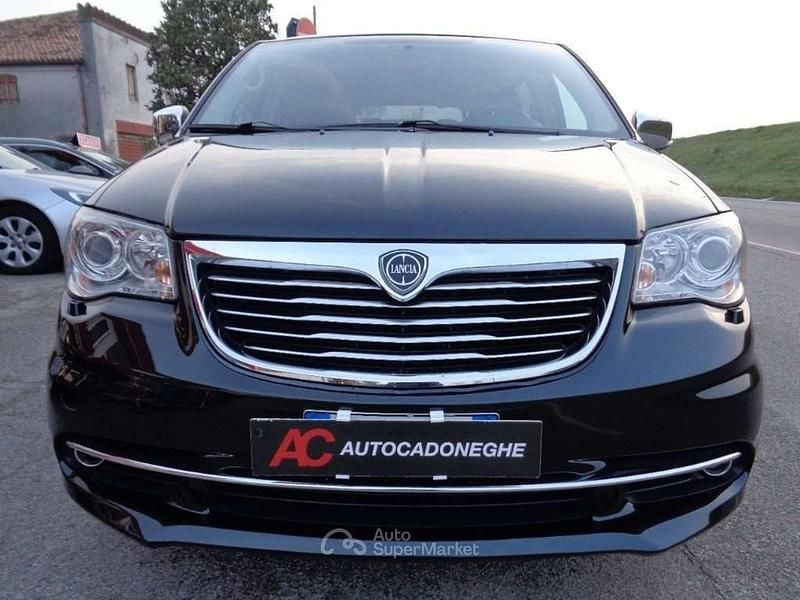 Usata Lancia Voyager Platinum 177 CV (130 kW) 2015 Nero Monovolume