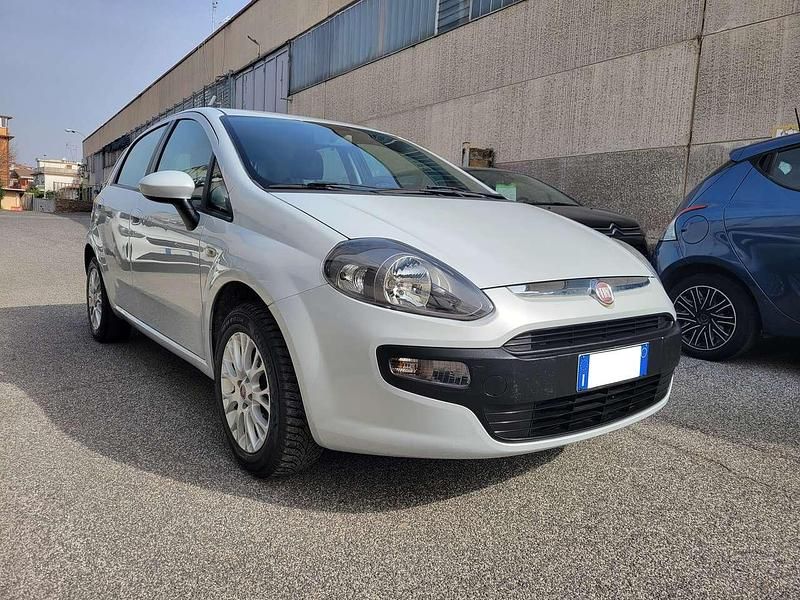 Usata Fiat Punto Evo 69 CV (50 kW) 2012 Argento Utilitaria
