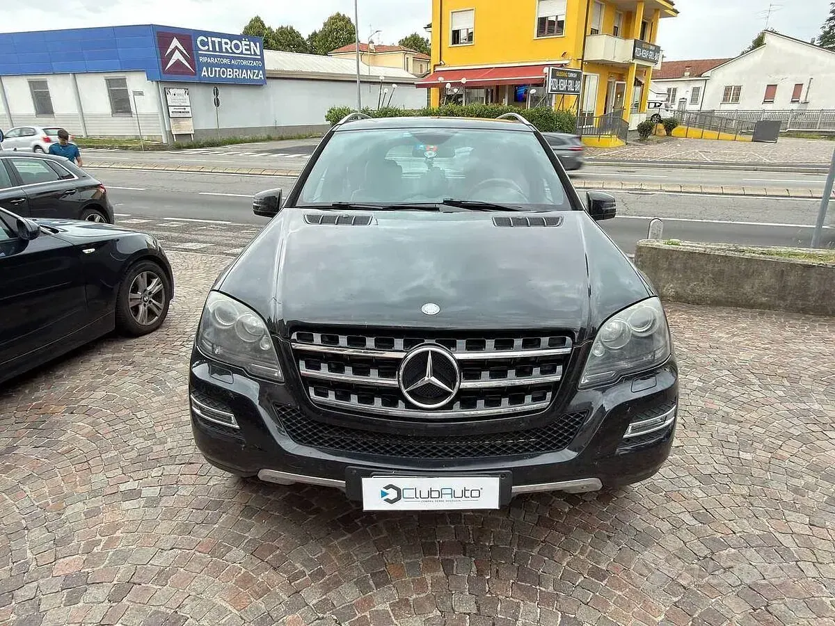 Usata Mercedes ML350 Edition 231 CV (169 kW) 2012 Nero SUV