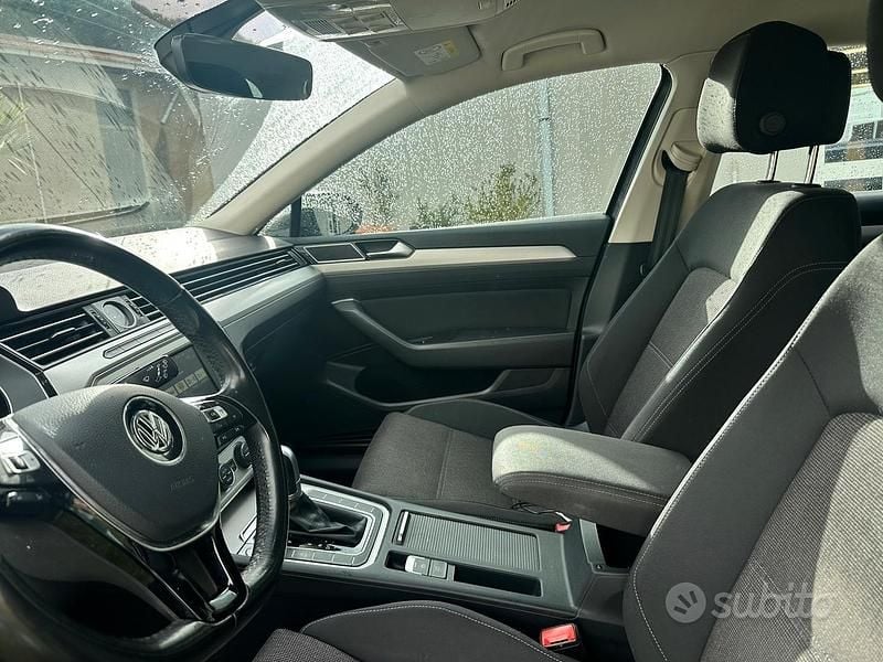 Usata VW Passat 150 CV (110 kW) 2017 Grigio Station wagon