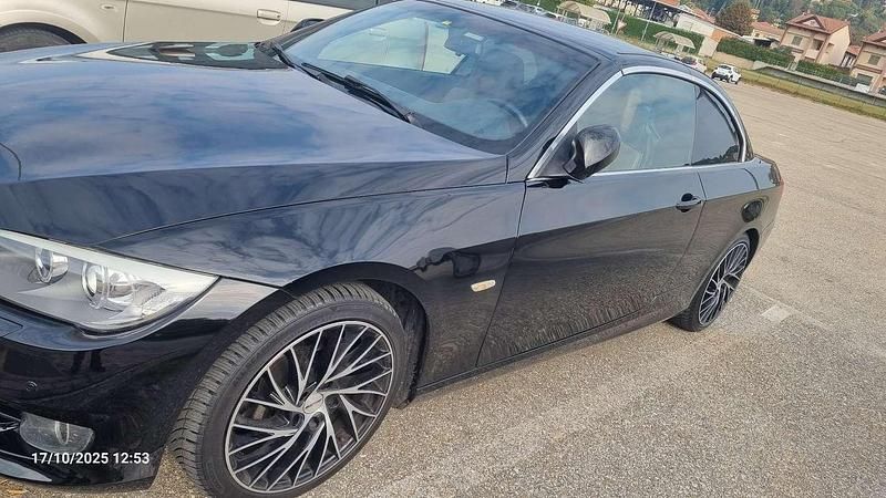 Usata BMW 320 Cabriolet 184 CV (135 kW) 2011 Cabrio