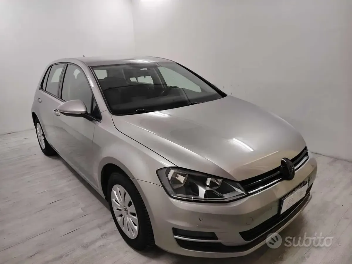 Usata VW Golf VII Trendline 84 CV (61 kW) 2016 Grigio Berlina