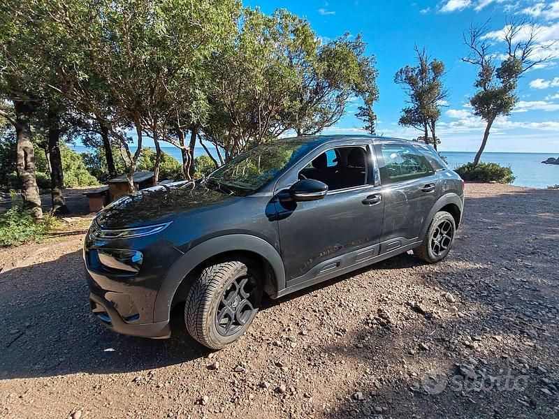 Usata Citroën C4 Feel 101 CV (74 kW) 2018 Nero SUV