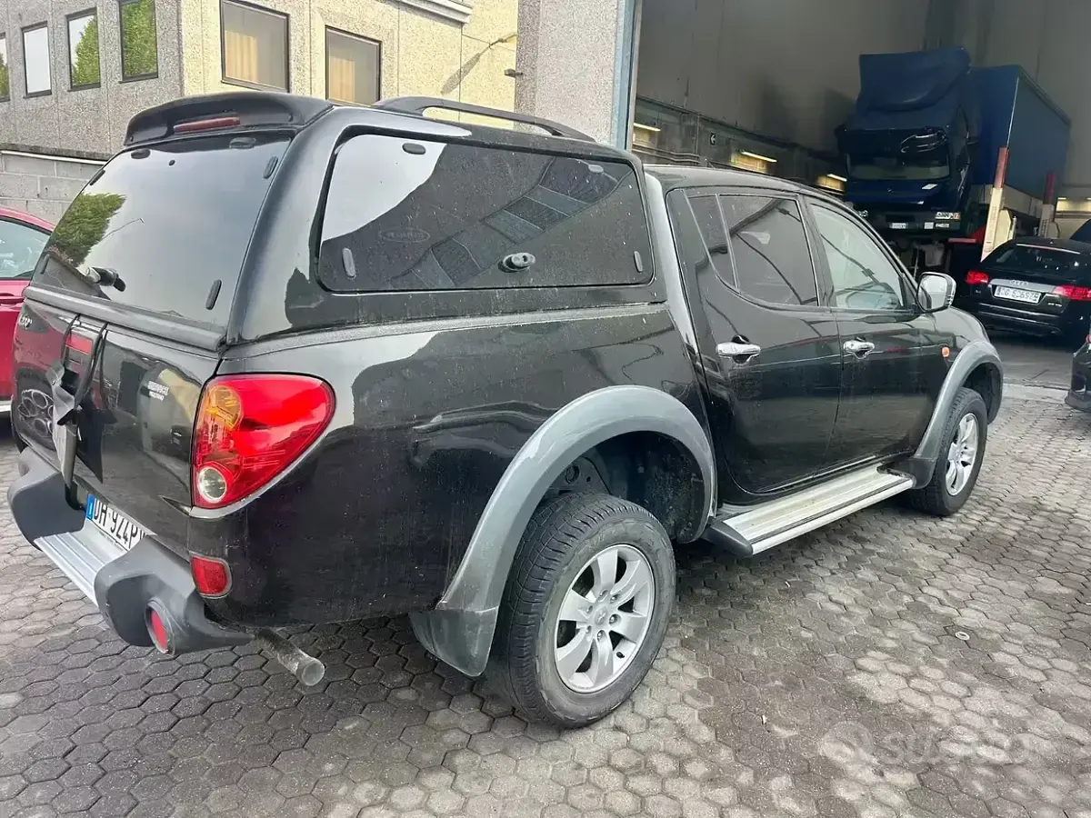Occasion Mitsubishi L200 136 ch (100 kW) 2007 Noir Pick-up