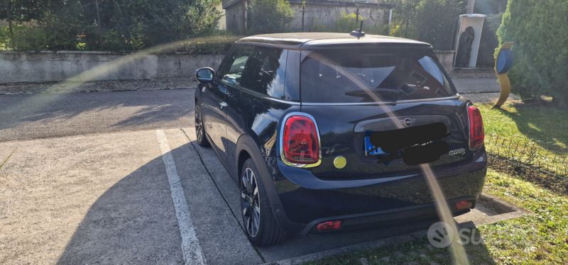 Usata Mini Cooper SE 136 kW (185 CV) 2020 Blu Utilitaria