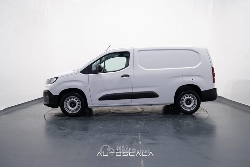 Nuova Fiat Doblò 131 CV (96 kW) 2025 Bianco Monovolume