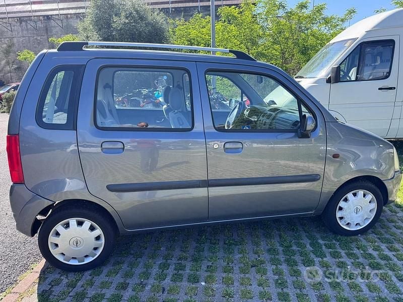 Usata Opel Agila 2007 Grigio Monovolume