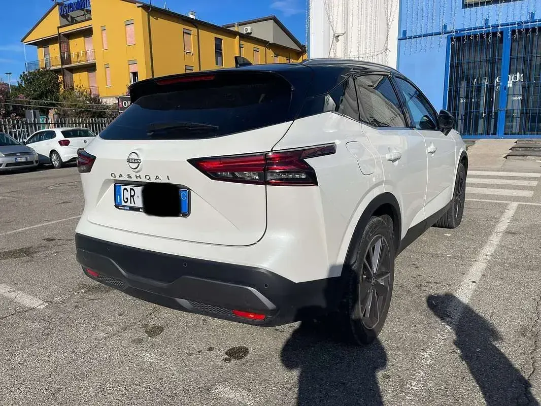 Usata Nissan Qashqai Tekna 158 CV (116 kW) 2023 Bianco SUV