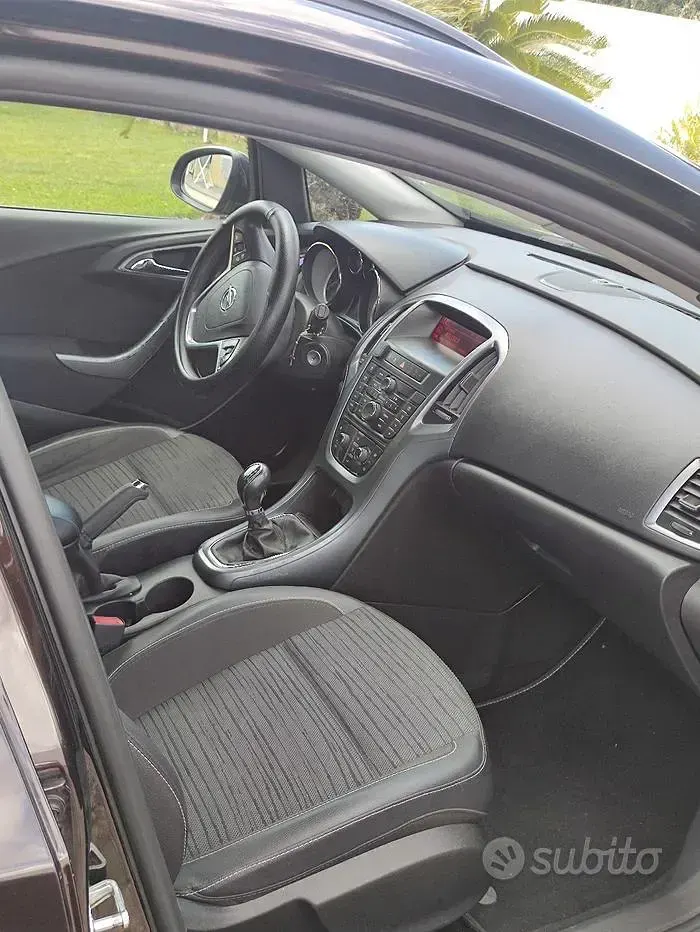 Usata Opel Astra S 136 CV (100 kW) 2014 Station wagon