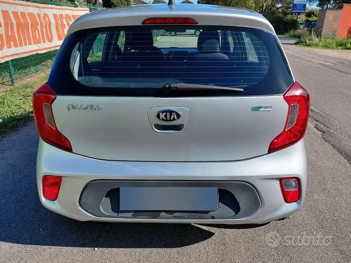 Gebraucht Kia Picanto Active 67 PS (49 kW) 2018 Grau Kleinwagen