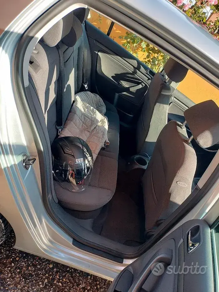 Usata VW Golf V 115 CV (84 kW) 2004 Grigio Utilitaria