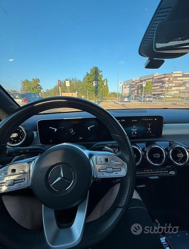Usata Mercedes A200 AMG 163 CV (119 kW) 2018 Berlina