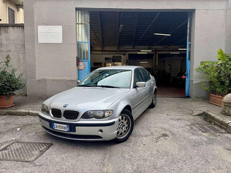 Other Usata 2002 BMW 320 Tre volumi | 8500 € (Buon prezzo) - Immagine 1/4