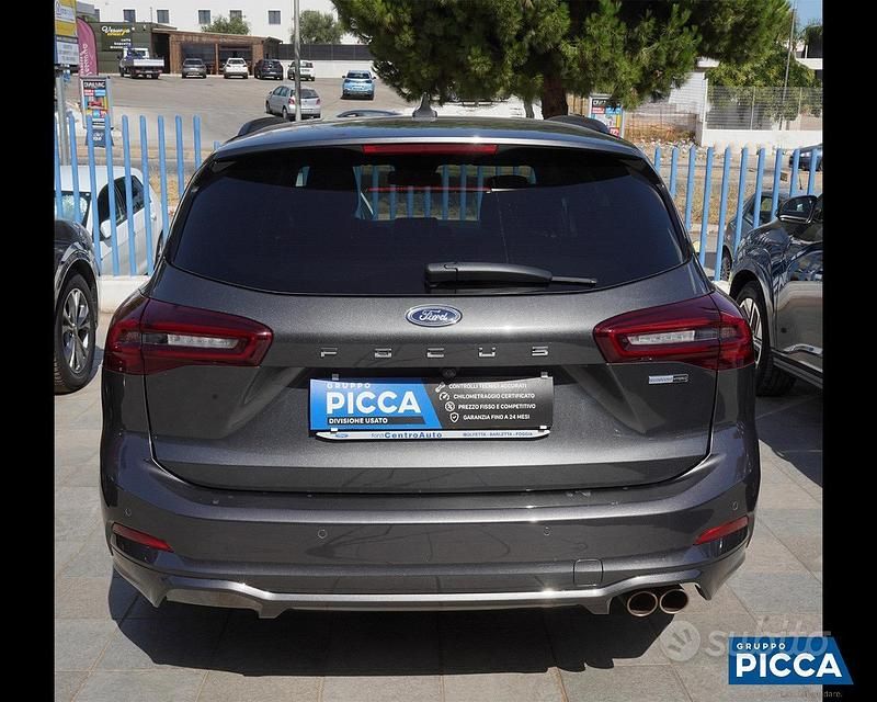 Usata Ford Focus ST 125 CV (91 kW) 2022 Grigio Station wagon