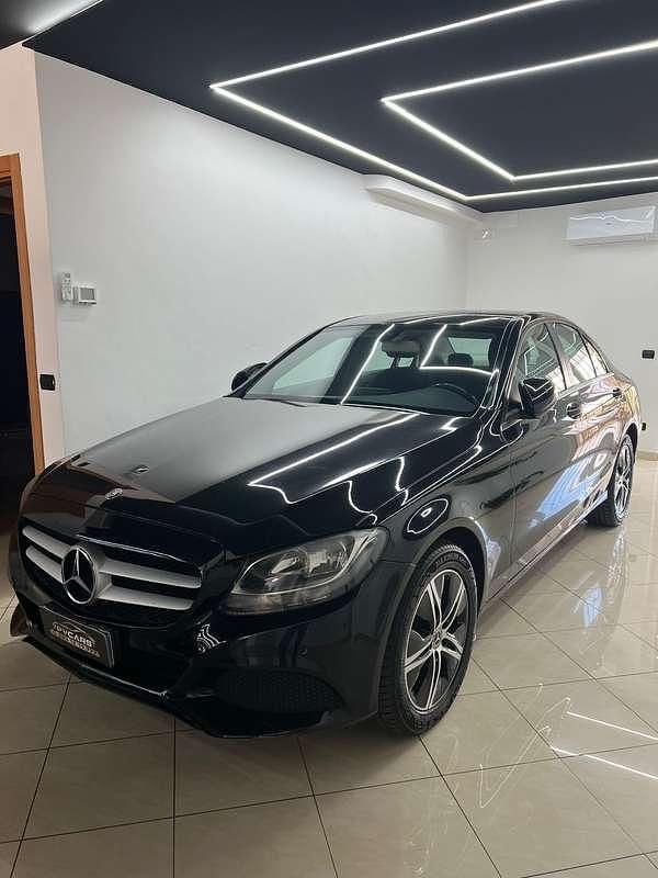 Usata Mercedes C200 Premium 136 CV (100 kW) 2016 Nero Berlina