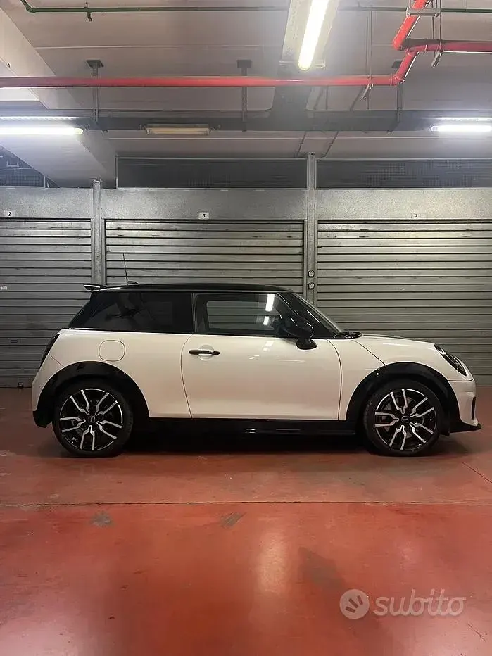 Usata Mini John Cooper Works 204 CV (150 kW) 2025 Utilitaria