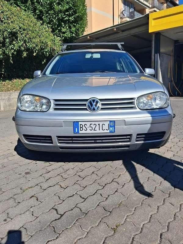 Usata VW Golf IV 101 CV (74 kW) 2001 Berlina