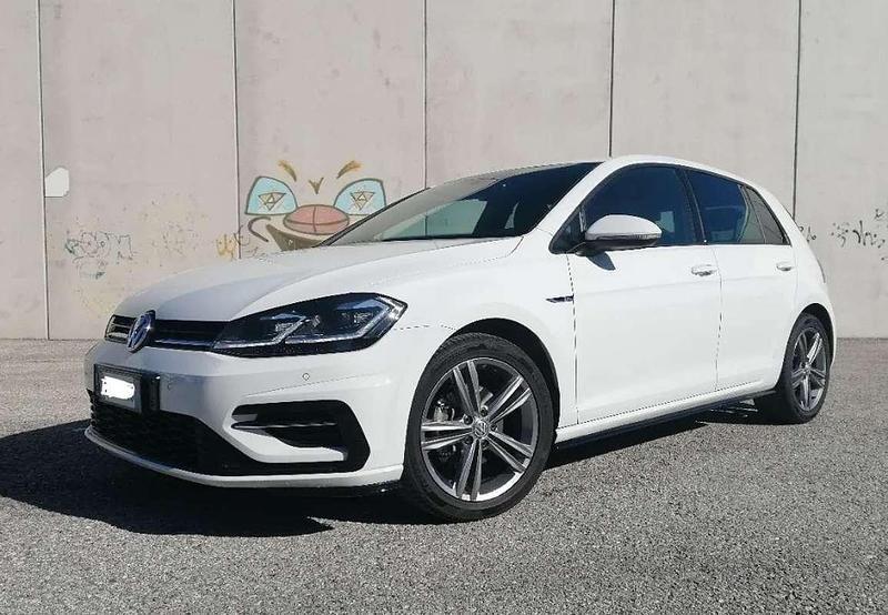 Usata VW Golf VII Sportline 116 CV (85 kW) 2017 Bianco Berlina