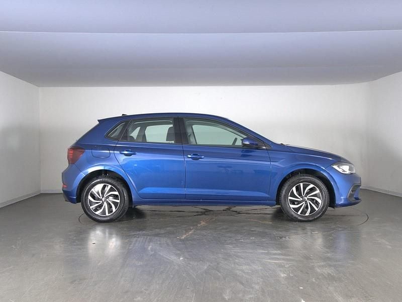 Begagnad VW Polo Life 95 HK (69 kW) 2025 Blå Halvkombi