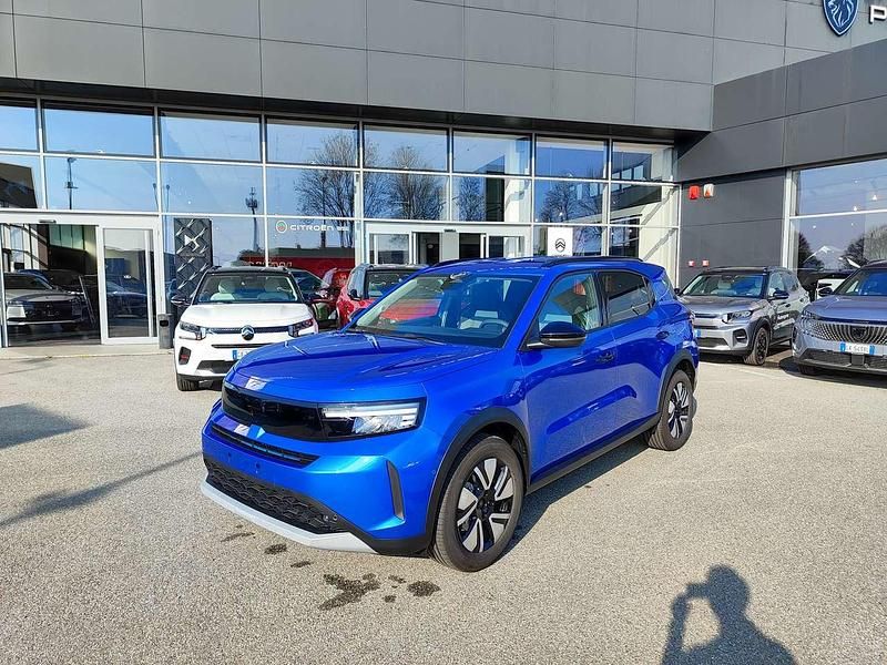 Nuova Opel Frontera 145 CV (106 kW) 2025 Effekt blue SUV