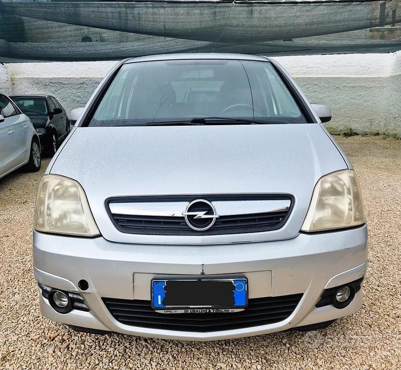 Usata Opel Meriva 75 CV (55 kW) 2009 Grigio Monovolume