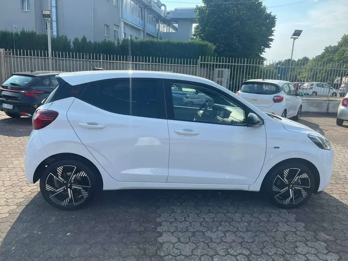 Usata Hyundai i10 N Line 101 CV (74 kW) 2023 Bianco Utilitaria