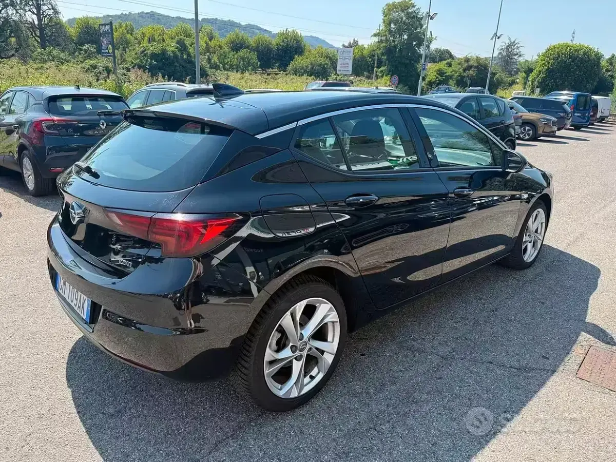 Usata Opel Astra Innovation 136 CV (100 kW) 2016 Nero Berlina