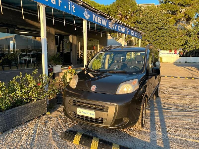 Usata Fiat Qubo Trekking 75 CV (55 kW) 2011 Nero Monovolume