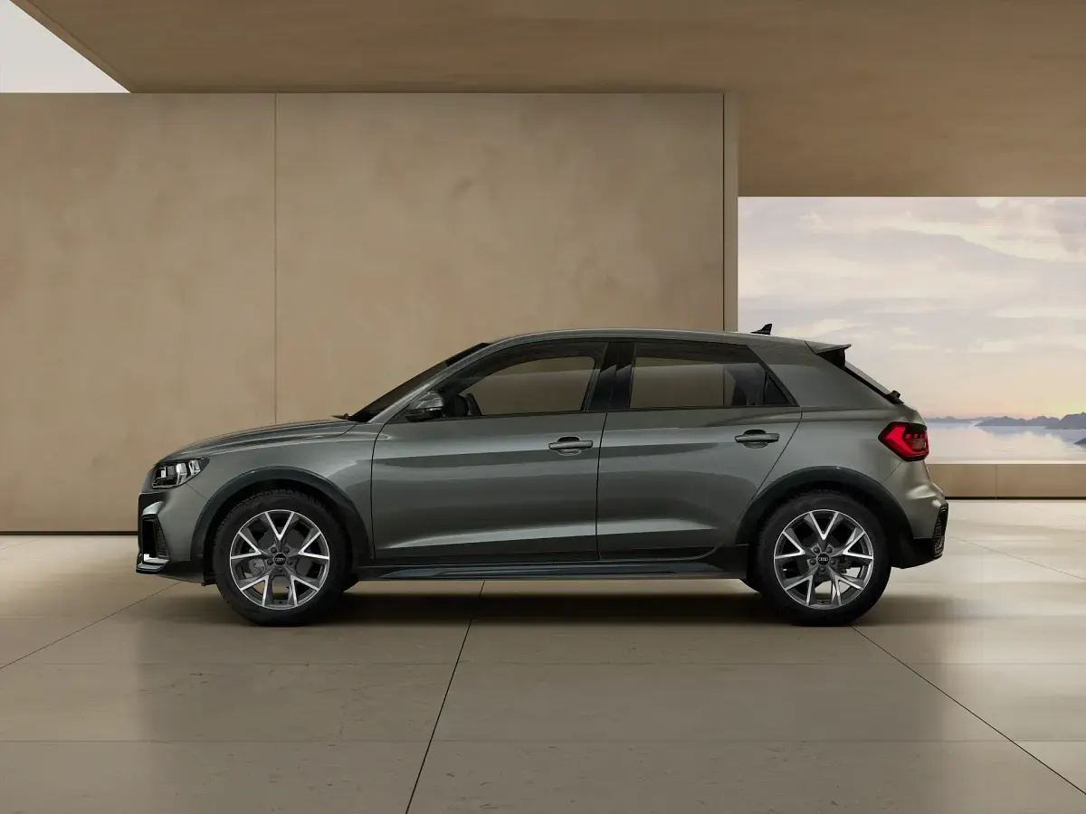 Nuova Audi A1 Business 116 CV (85 kW) 2026 Grigio chronos metallizzato SUV