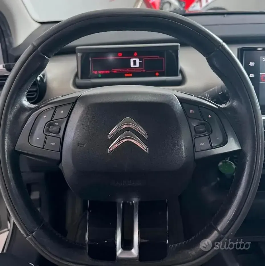 Usata Citroën C4 Cactus 92 CV (67 kW) 2015 Grigio Utilitaria