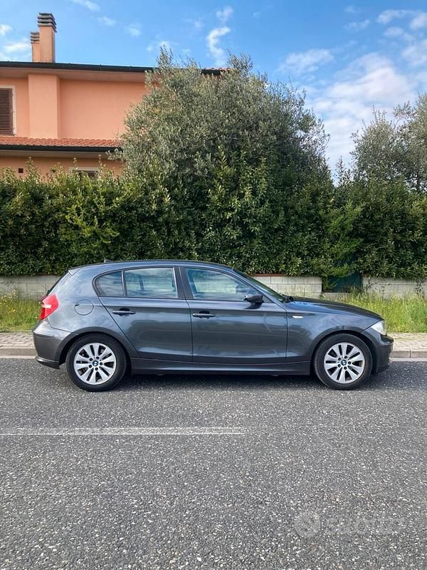 Usata BMW 118 Performance 143 CV (105 kW) 2008 Grigio Utilitaria