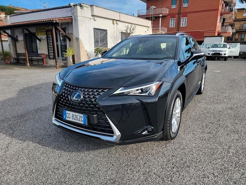 Usata Lexus UX 152 CV (111 kW) 2021 Nero SUV