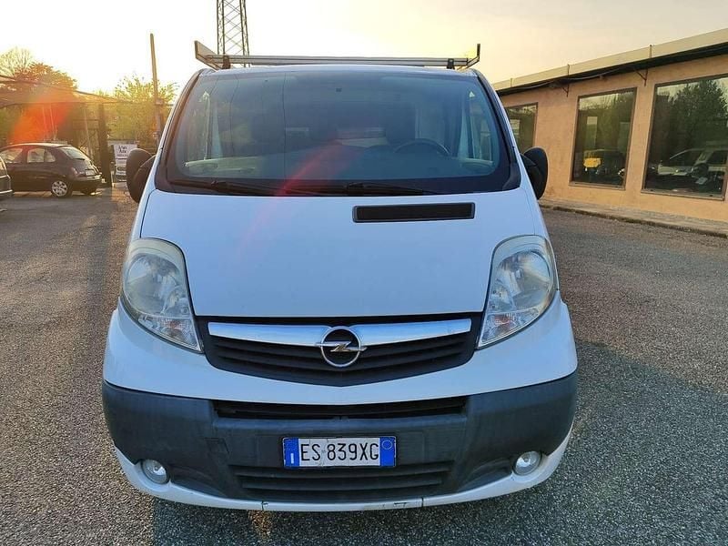 Usata Opel Vivaro 114 CV (83 kW) 2013 Bianco Monovolume