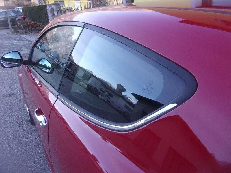 Usata Alfa Romeo GT Junior Distinctive 79 CV (58 kW) 2009 Rosso Berlina