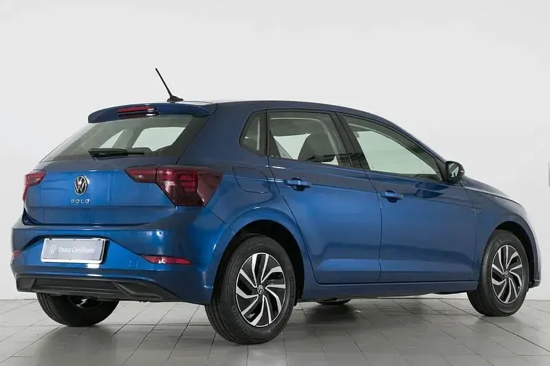 Usata VW Polo Life 95 CV (69 kW) 2025 Blu Utilitaria