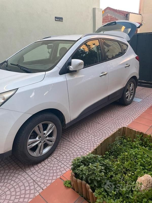 Usata Hyundai ix35 115 CV (84 kW) 2013 Bianco SUV