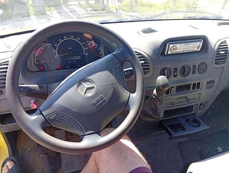 Usata Mercedes Sprinter 109 CV (80 kW) 2000 Giallo Furgone