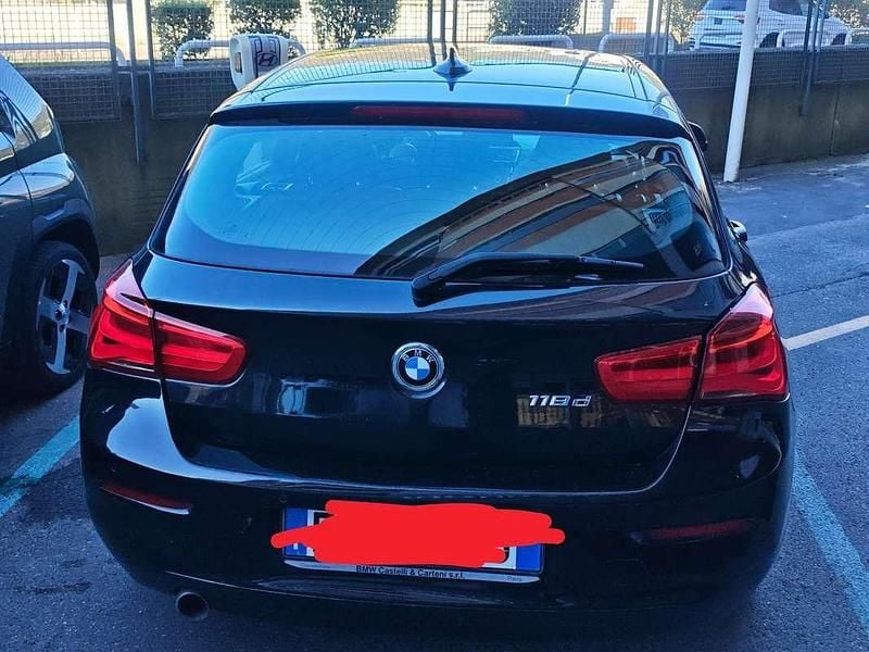 Usata BMW 118 Advantage 150 CV (110 kW) 2017 Nero Utilitaria