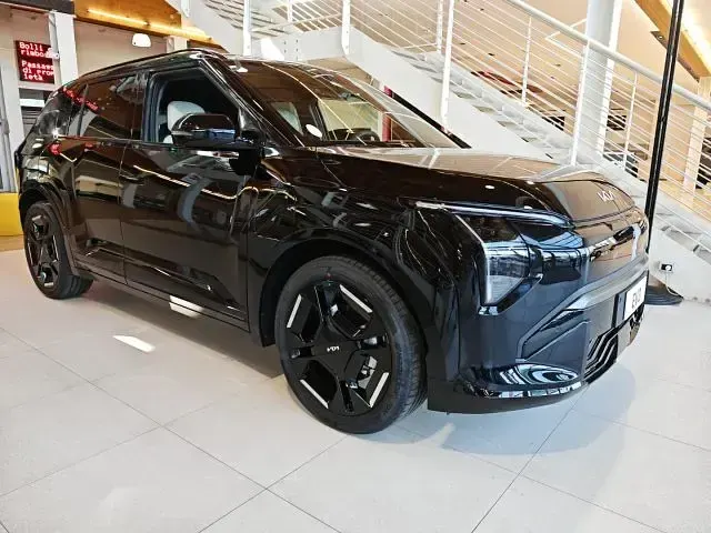 Nuova Kia EV3 GT-Line 60 kW (82 CV) 2025 Grigio metallizzato SUV