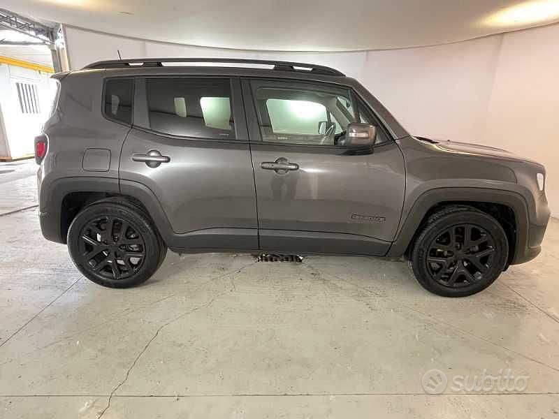 Usata Jeep Renegade Night Eagle 120 CV (88 kW) 2020 Grigio amazonite SUV