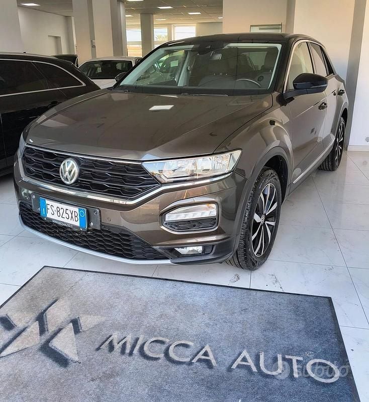 Usata VW T-Roc Advance 115 CV (84 kW) 2019 Marrone SUV