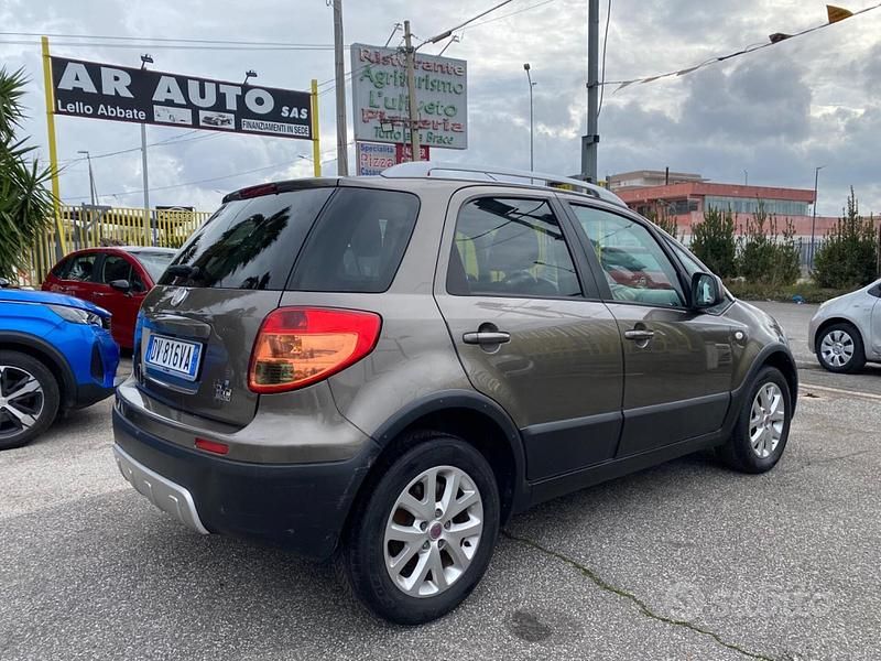 Usata Fiat Sedici Dynamic 107 CV (78 kW) 2009 Grigio SUV