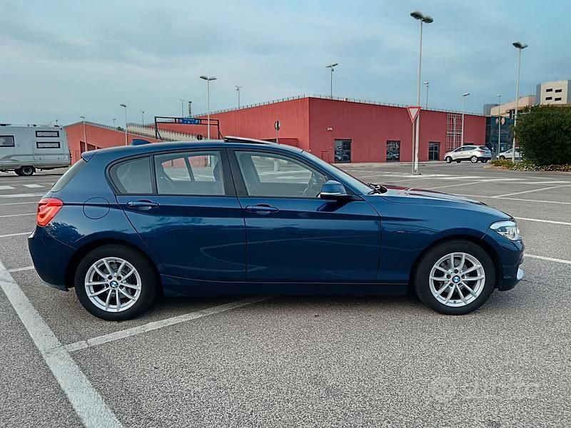 Usata BMW 116 Advantage 116 CV (85 kW) 2018 Blu Utilitaria