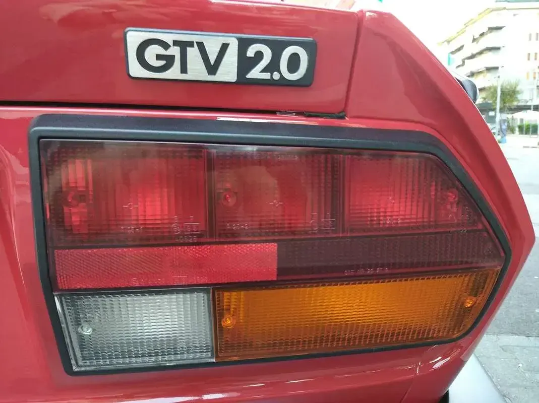 Usata Alfa Romeo GTV 129 CV (94 kW) 1984 Coupé