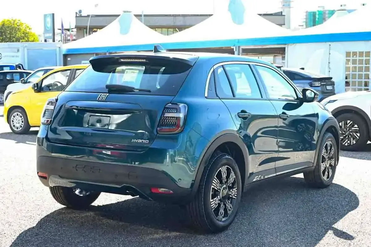 Nuova Fiat 600 101 CV (74 kW) 2026 Blu/azzurro SUV