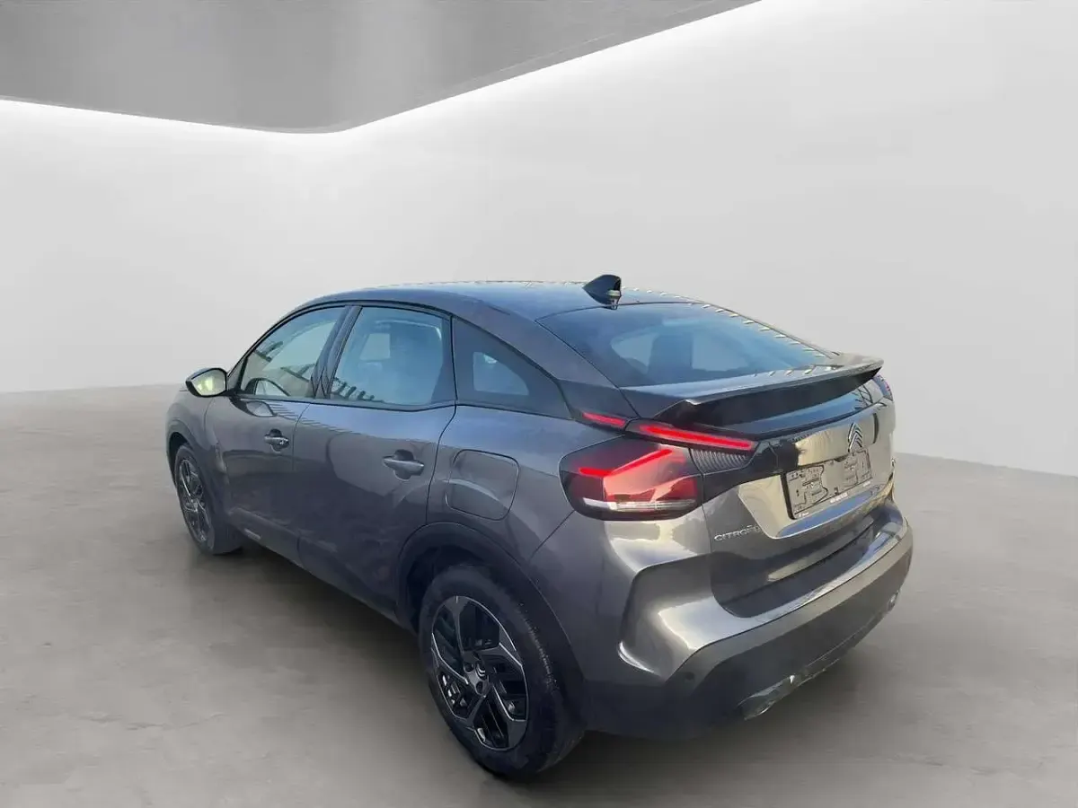 Usata Citroën C4 PureTech 131 CV (96 kW) 2024 Grigio metallizzato Berlina