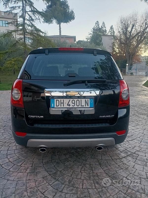 Usata Chevrolet Captiva 2007 Nero SUV